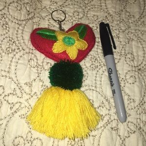 Heart Pom Pom Keychain / hand embroidered